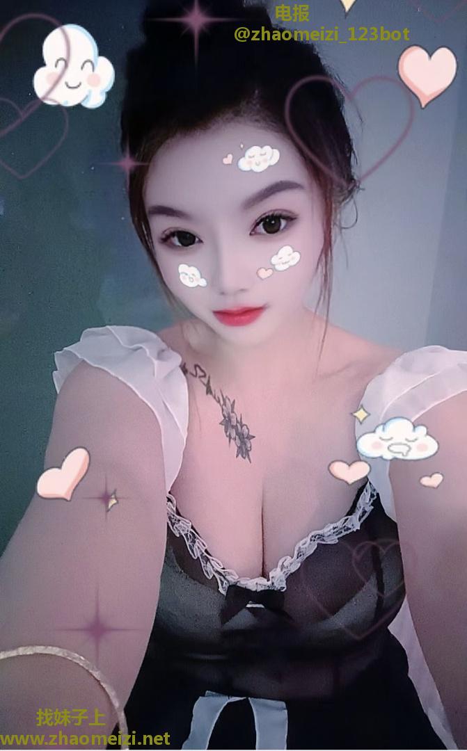 会臀推的中项老师小雪