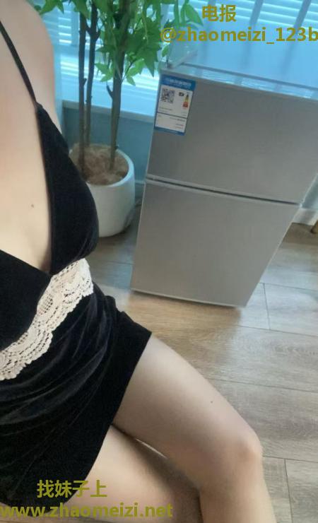 北辰少妇肤白貌美长腿