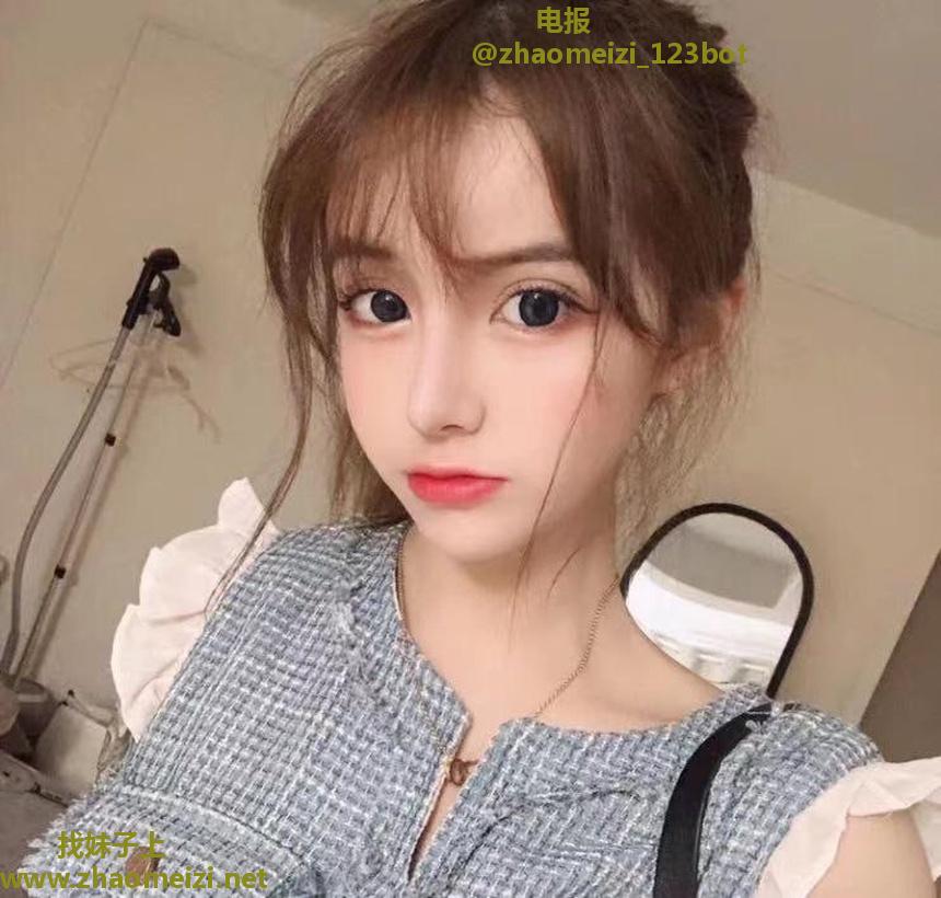 制服御姐青青