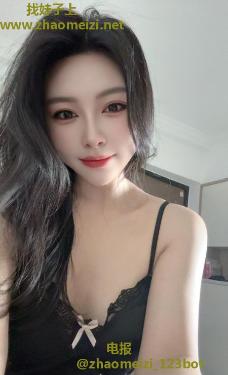上城肤白颜值Lina