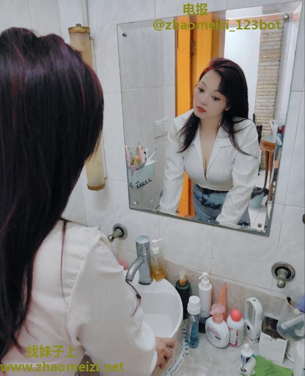 大战秦淮颖儿