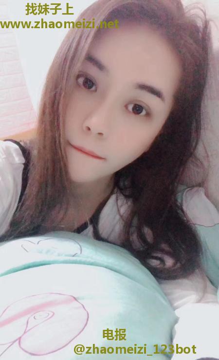 性感大胸美女