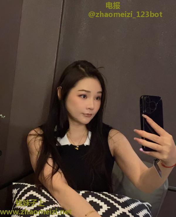 洪山深喉大胸妹