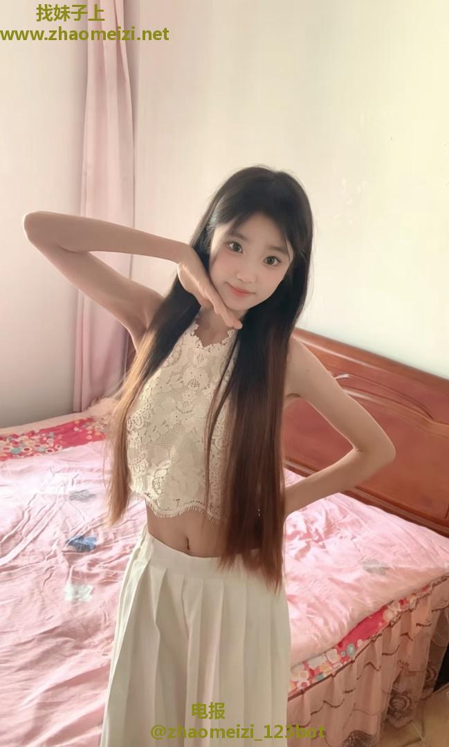 粉嫩大胸茉莉蜜茶