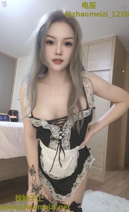 南城晓晓舌吻御姐