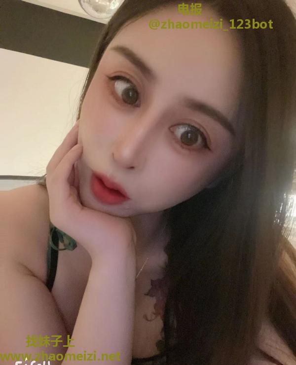 妖媚火辣身材