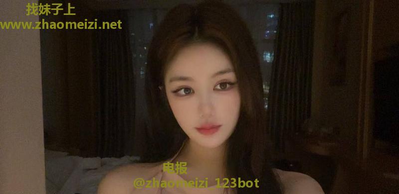 纯欲风性感文艺小妹