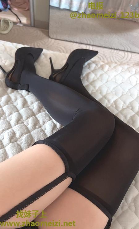 少妇姐姐丝袜美腿