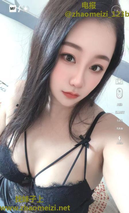 津南大胸肥臀美少妇