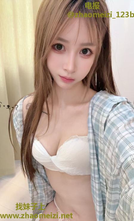 服务系制服多的御姐