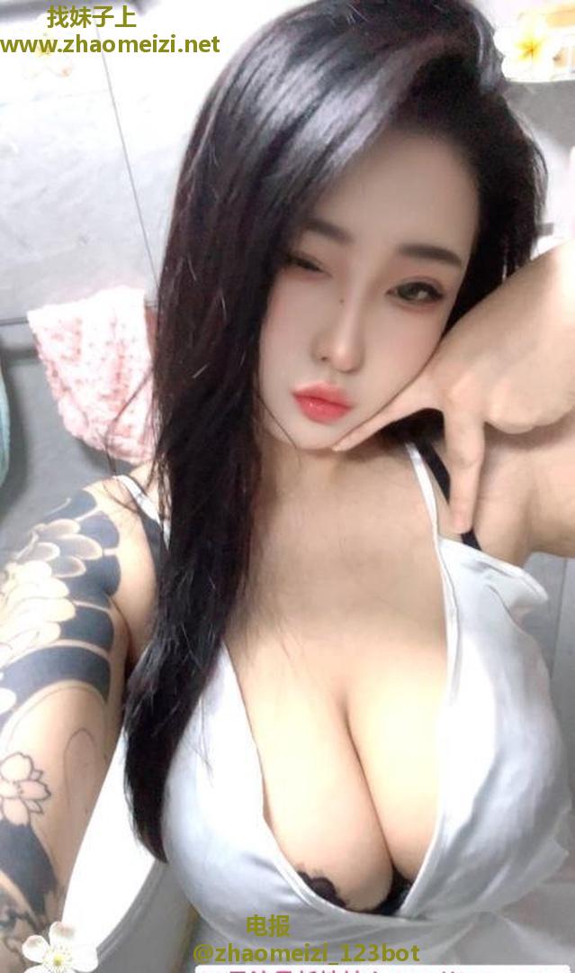 天然大胸辣辣