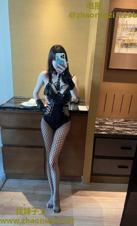 温柔服务系妹子
