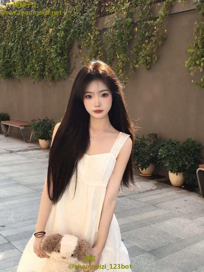 清纯可爱反差萌妹