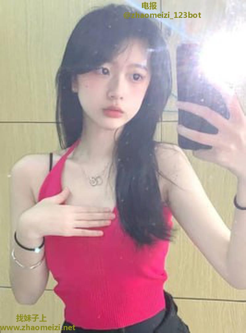 水嫩反差邻家女大