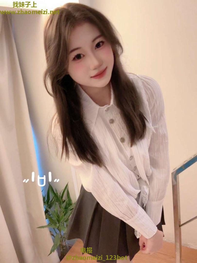 丰满翘臀美鲍姐姐