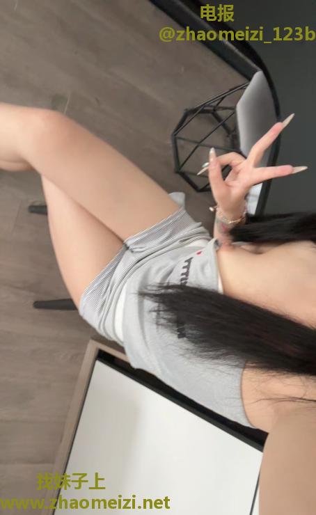 下火尤物恩雅