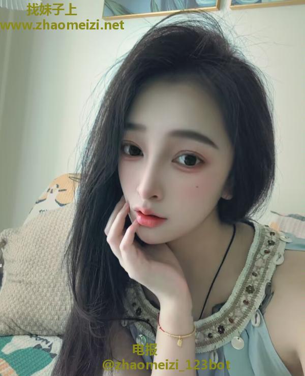 江汉气质零零后