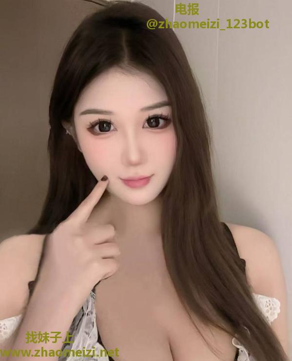 雨花大胸骚妹