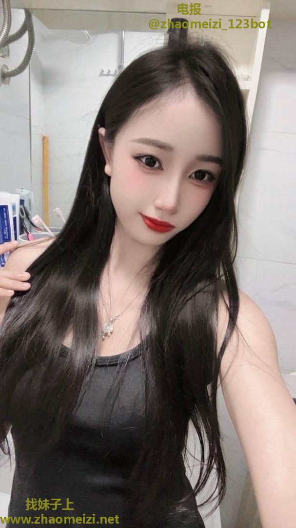 极品美女刚下海兼职