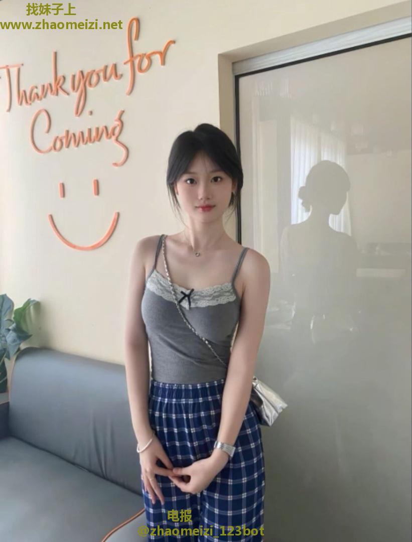 宋家庄白皙美嫩小妹