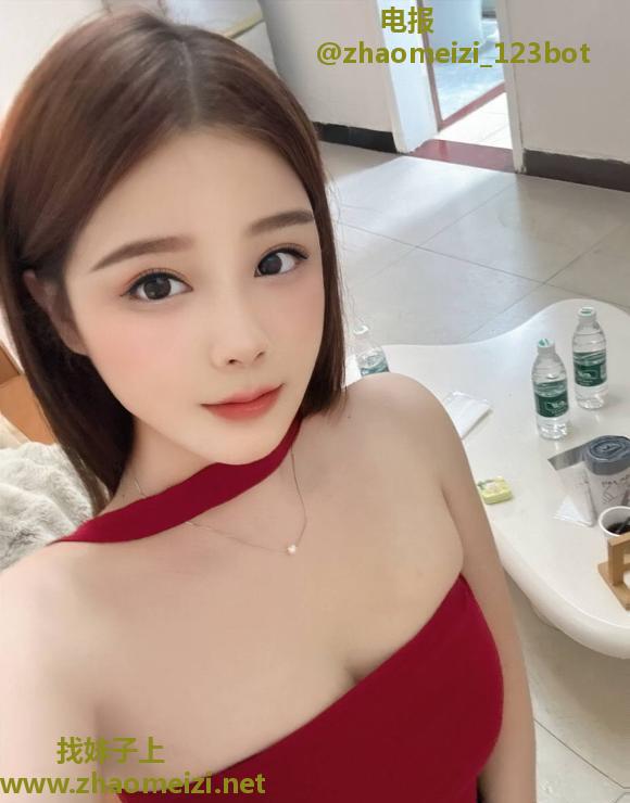 大胸兼职妹子
