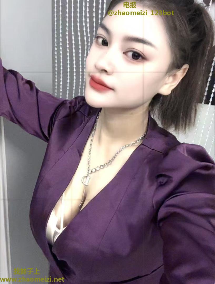哈尼族小姐姐