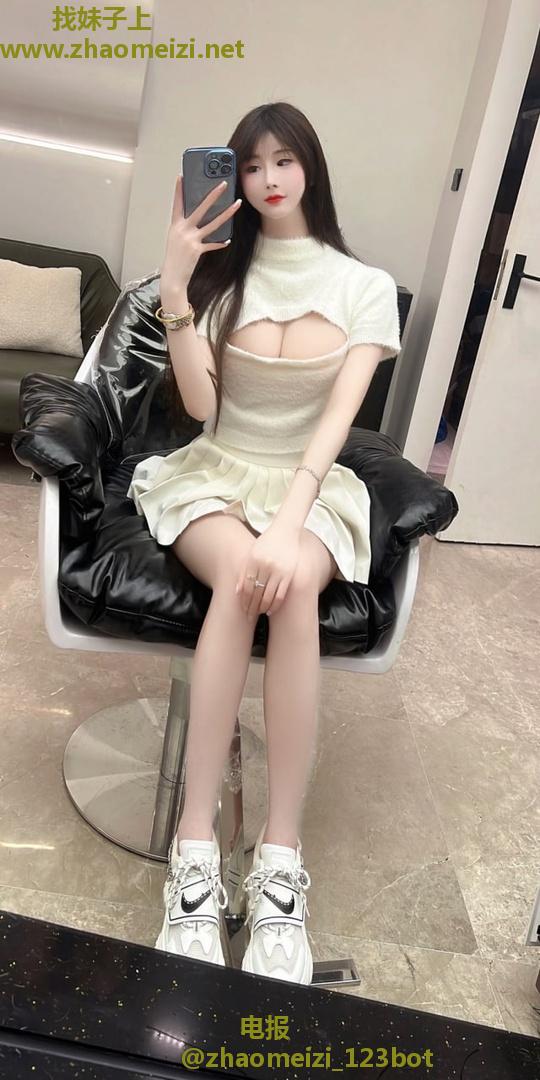 白皙敏感韵味邻家小妹