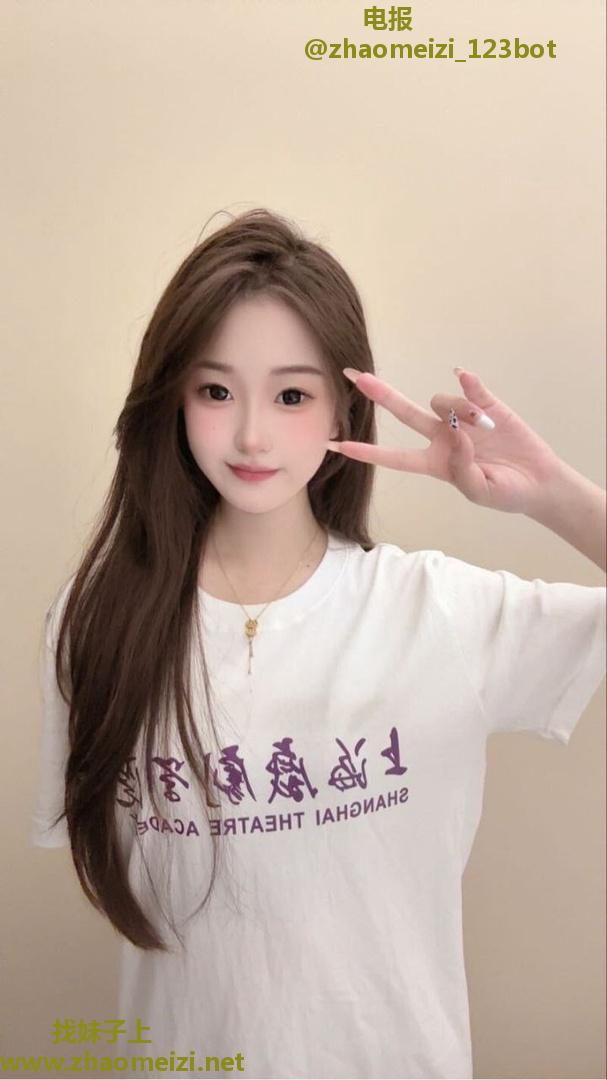 清纯水多紧致嫩妹