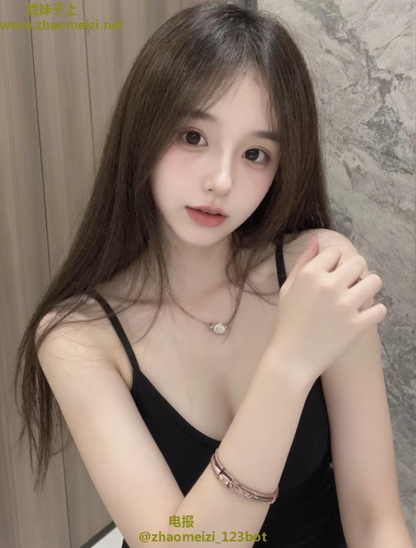 性感长腿美女月月