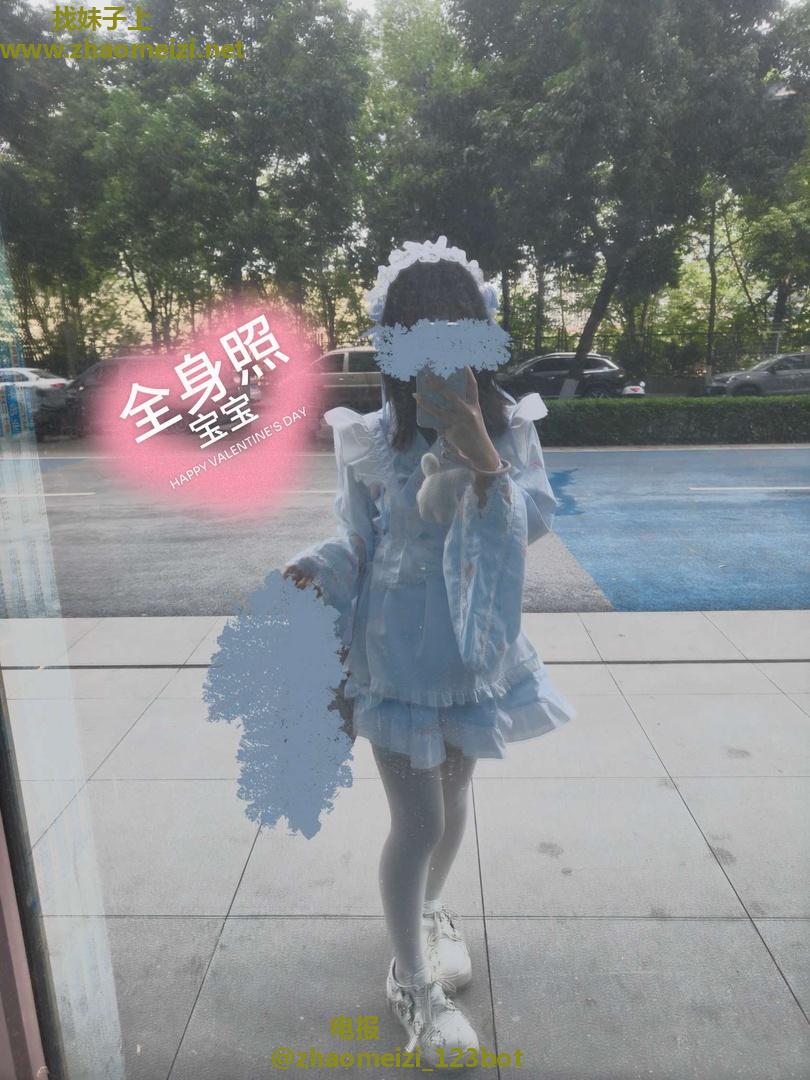 成都白虎小萝莉小玥
