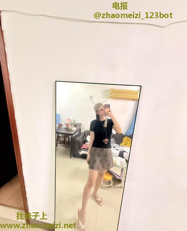 海珠邻家美女