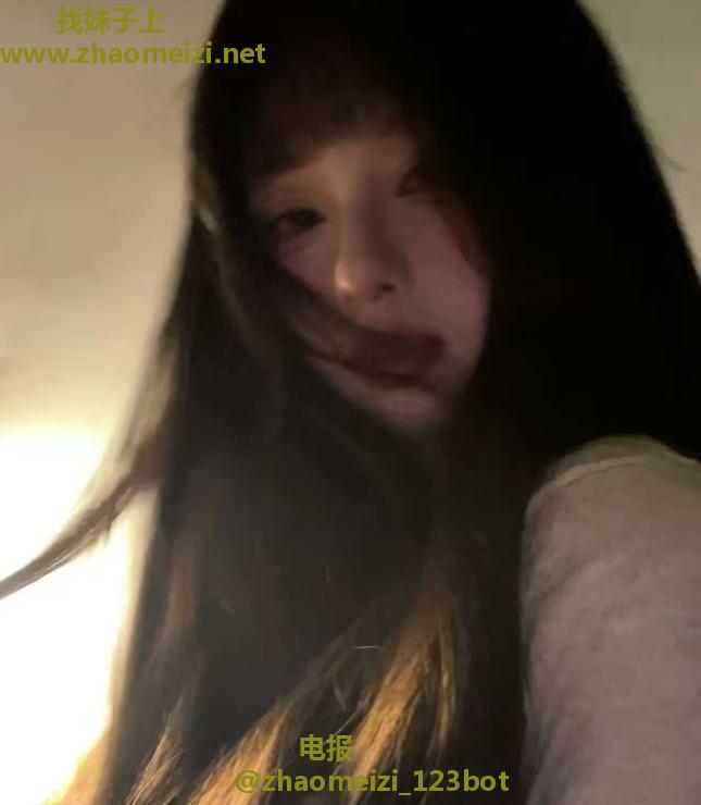 中项女神小姐姐