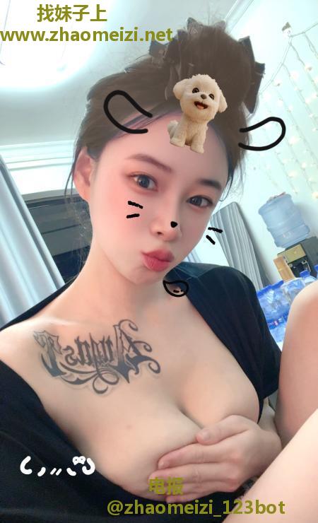 惠城舌吻反差御姐