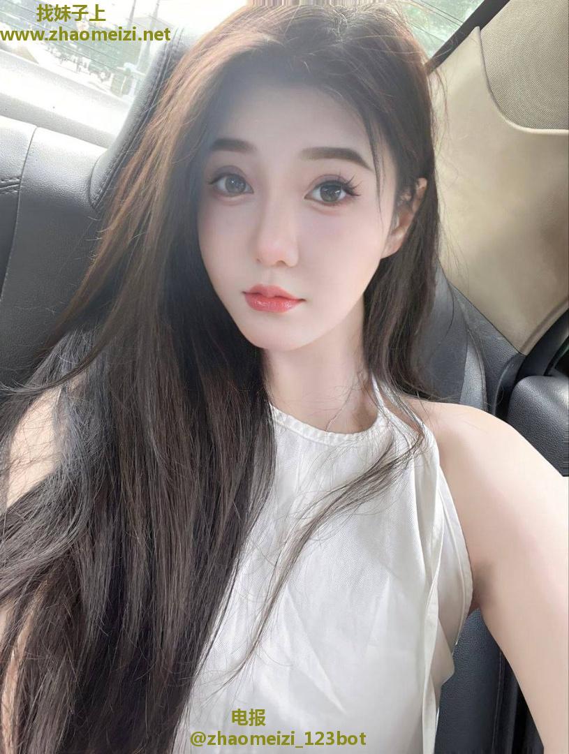 白嫩丰满多汁少妇