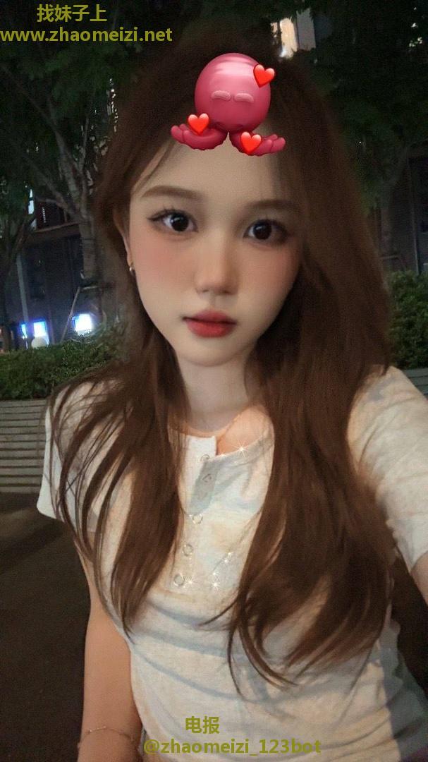 小巧可爱小孩姐