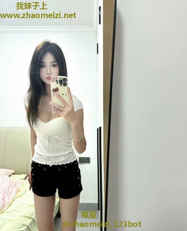 西湖区身材哇塞嫩妹