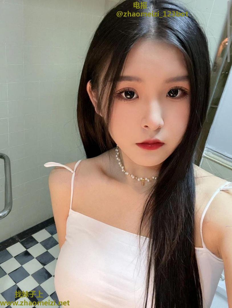 年轻白嫩多汁小妹