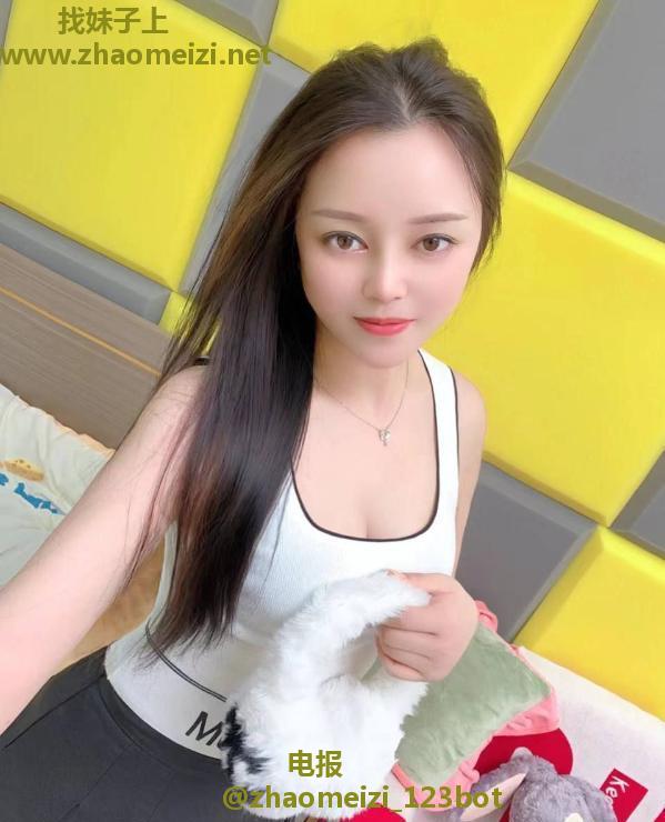 出击御姐果果