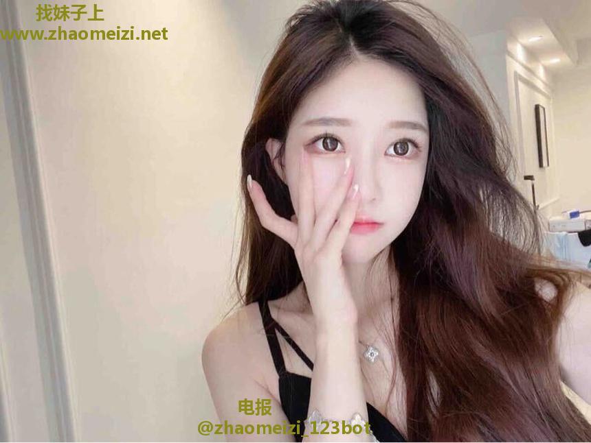 白嫩多汁小少妇