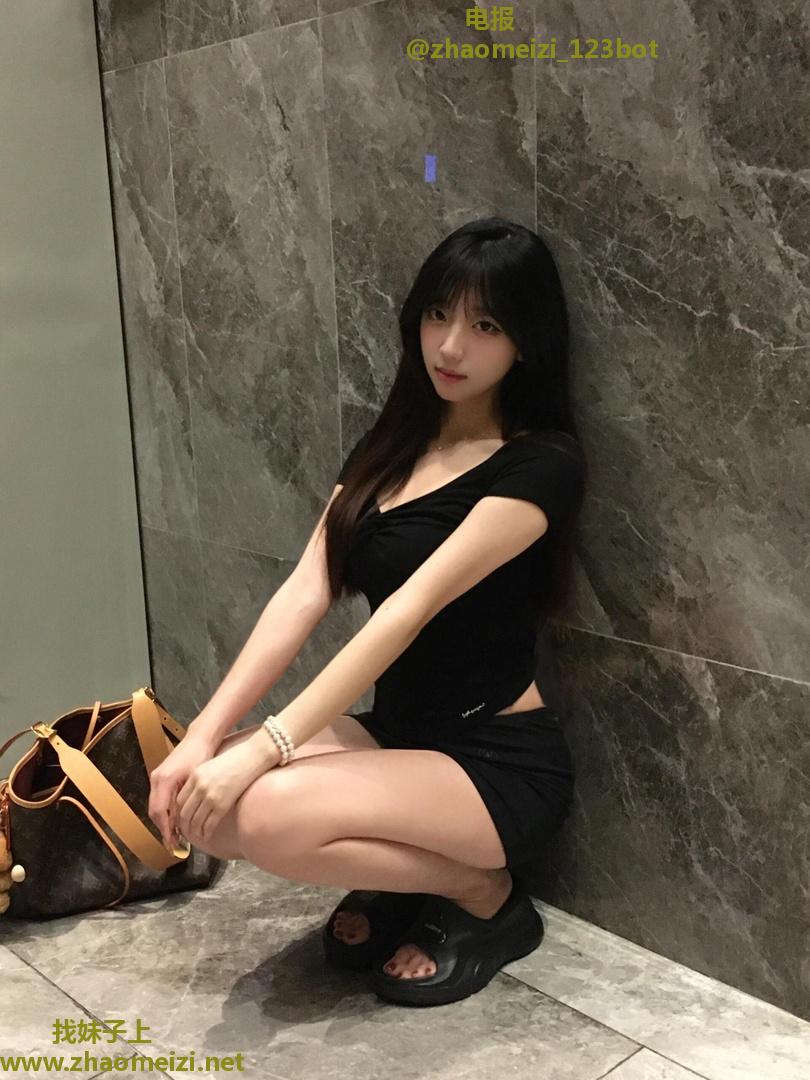 兼职长腿嫩妹