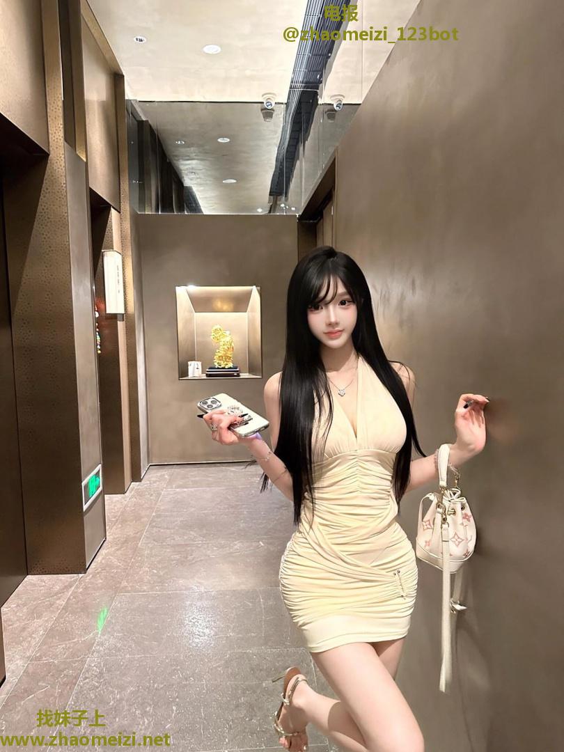 下面粉嫩多汁妹妹