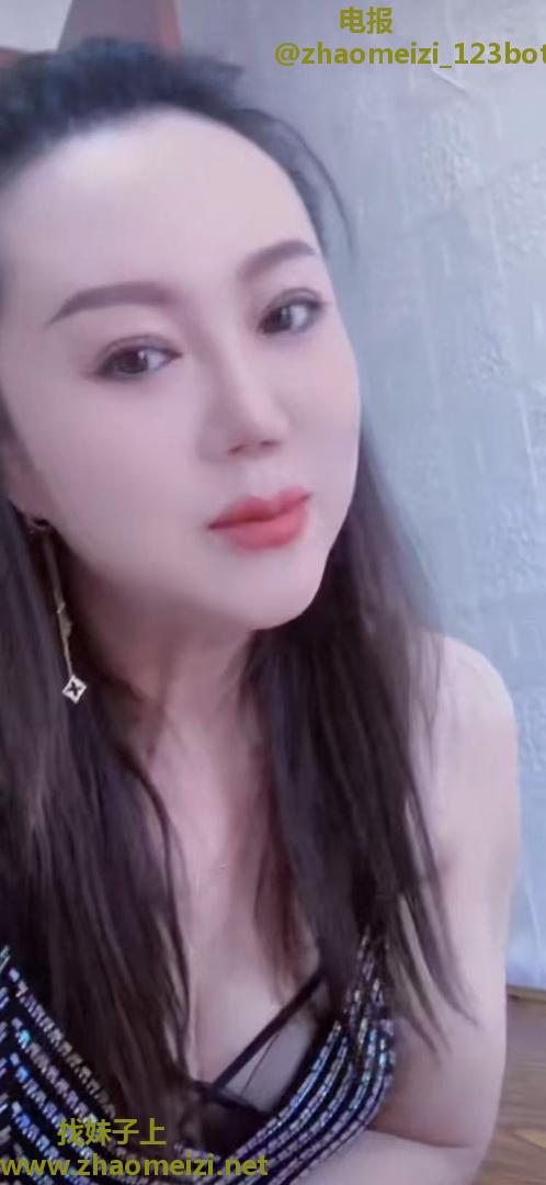 桃成少妇小白姐姐