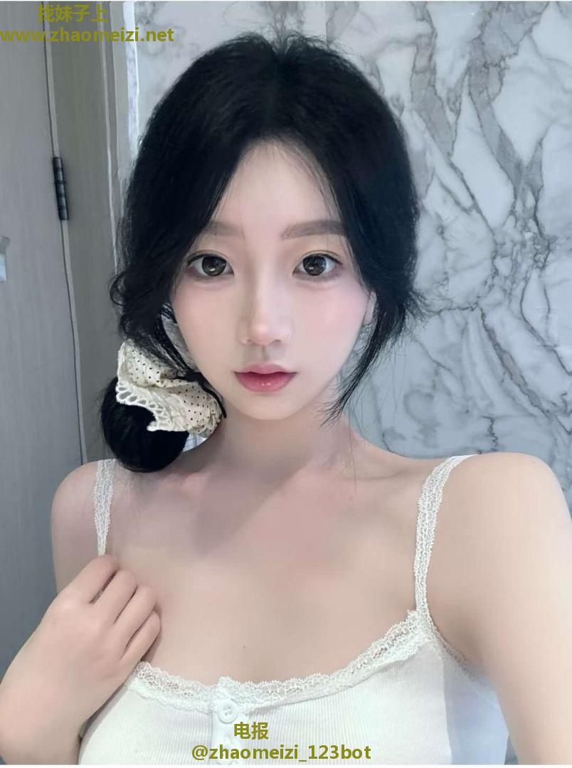 刚毕业水嫩清纯小妹