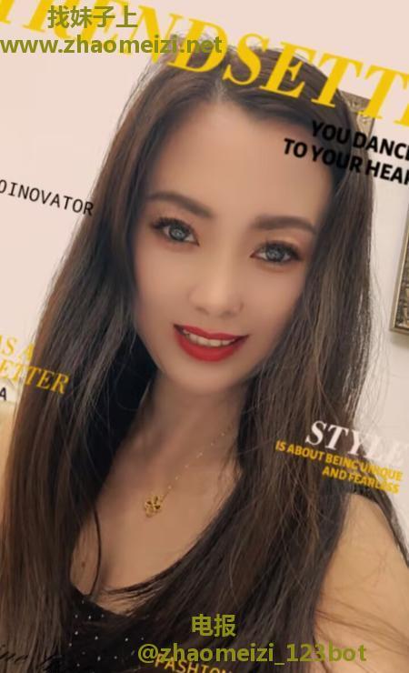 沈北瑜伽绝活喷水妹子
