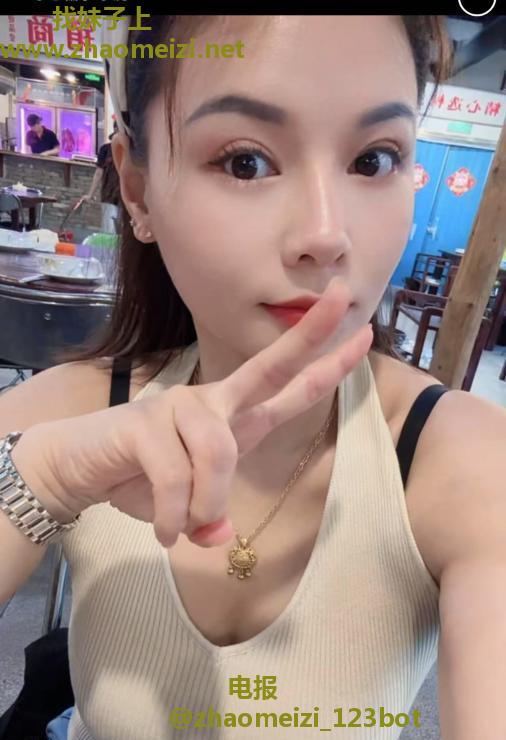 滨江大胸少妇