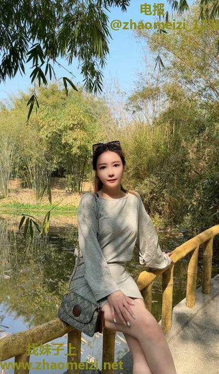 轻熟大胸泡芙姐