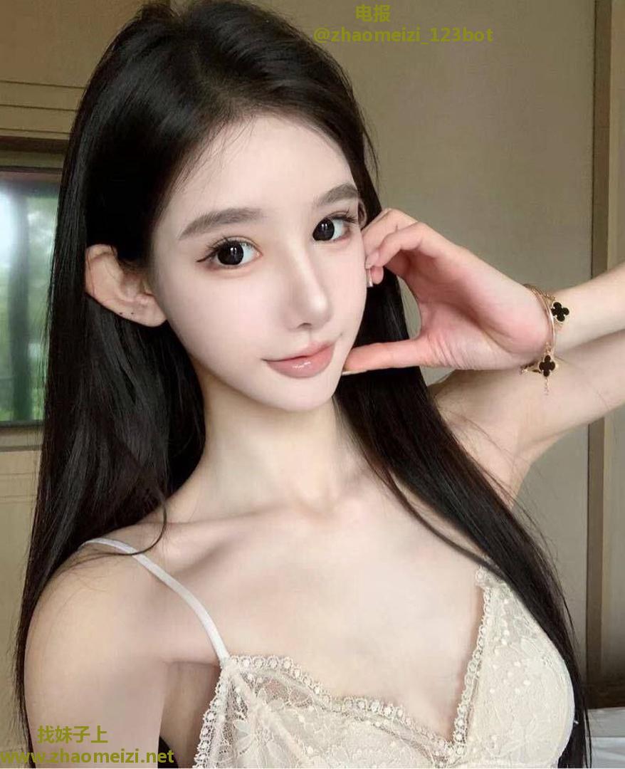诱人长腿制服姐姐