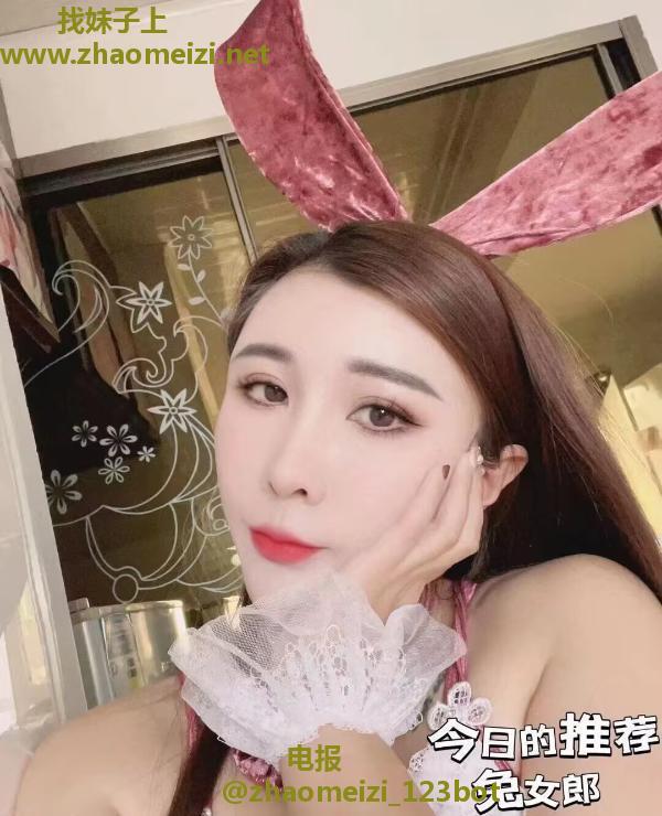 爱健身的美少妇