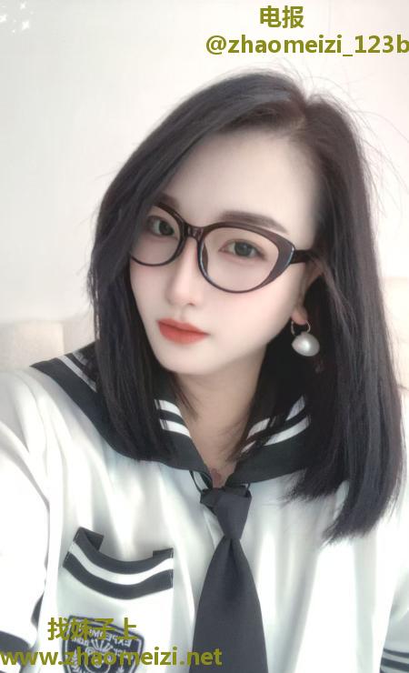 深喉锁喉女神姐姐