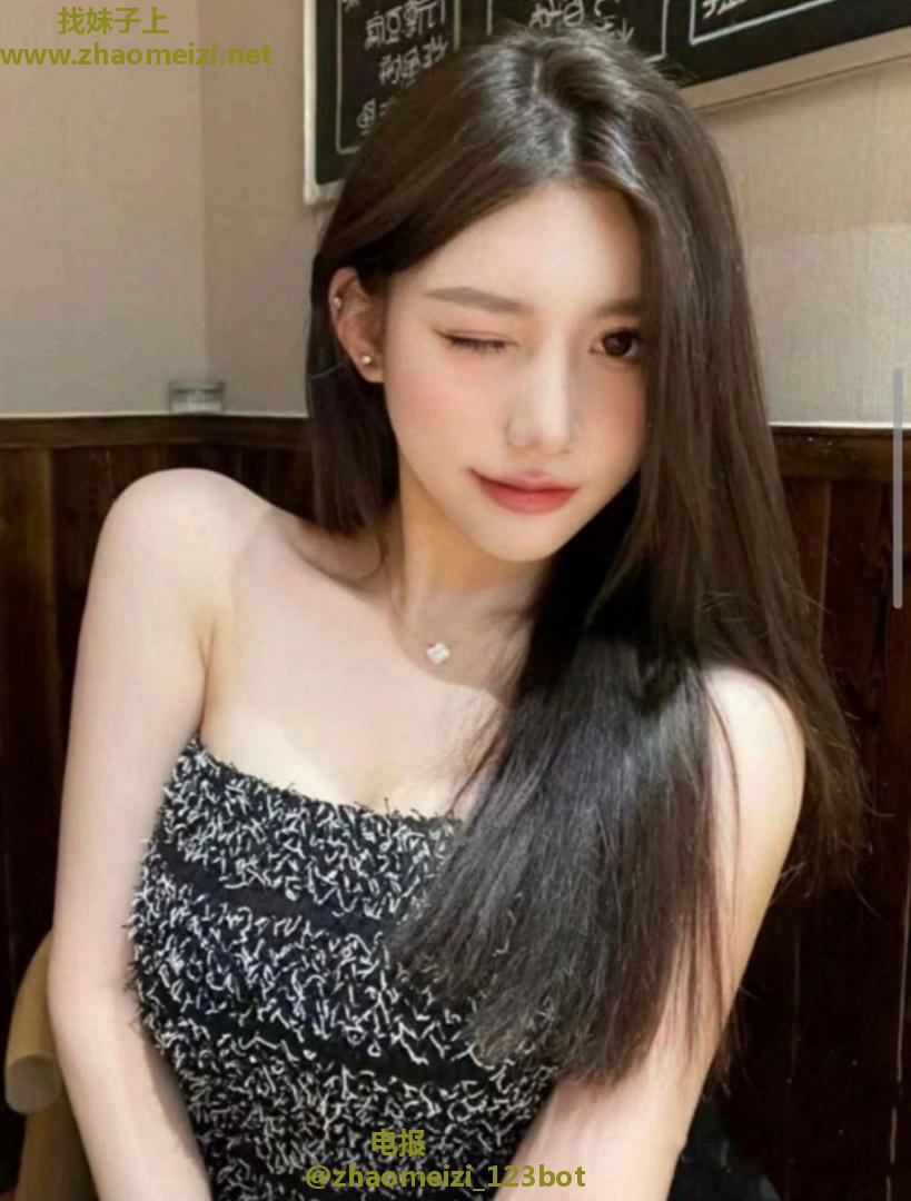 天然白嫩美乳姐姐